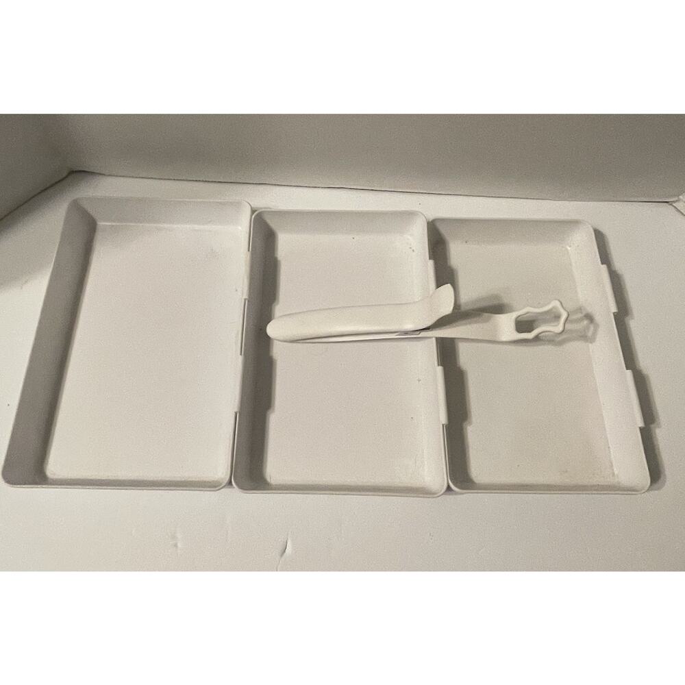 Pampered Chef Coating Trays With Tongs Breading Crumbs Nesting Trays Prep #2605